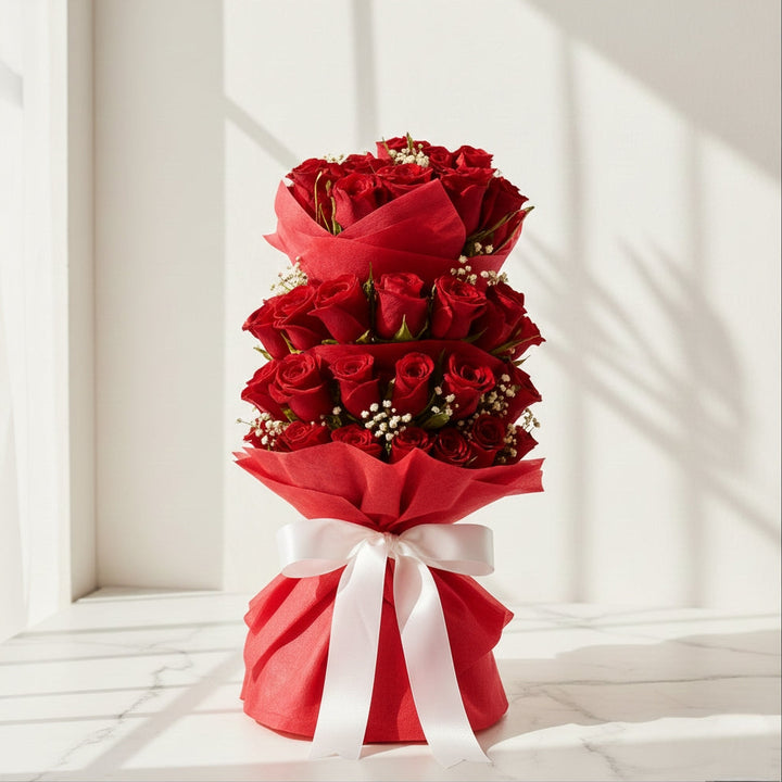100 Red Roses Hand Bunch atfleurs