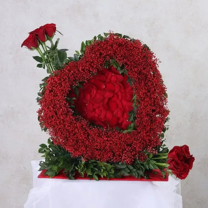 Heart-Shaped Rose & Gypsy Arrangement - atfleurs
