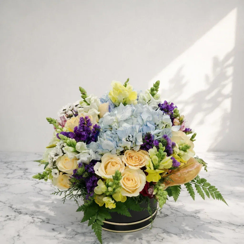 Hydrangea & Peach Roses Bouquet with Snapdragons - atfleurs