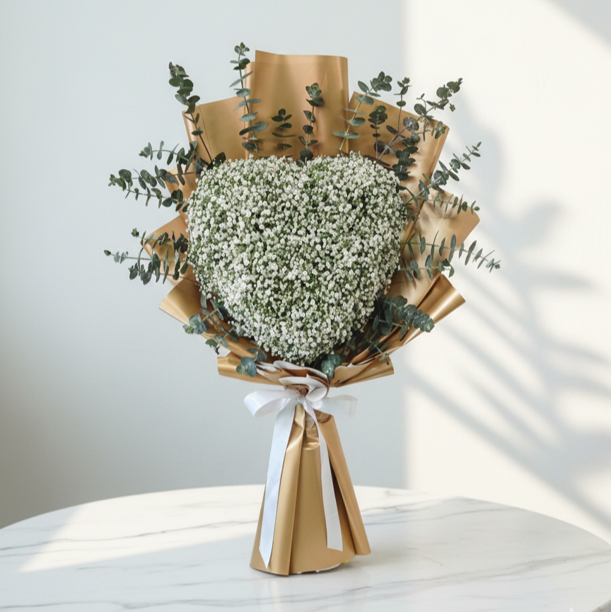 Heart Gypso Bouquet with Eucalyptus atfleurs