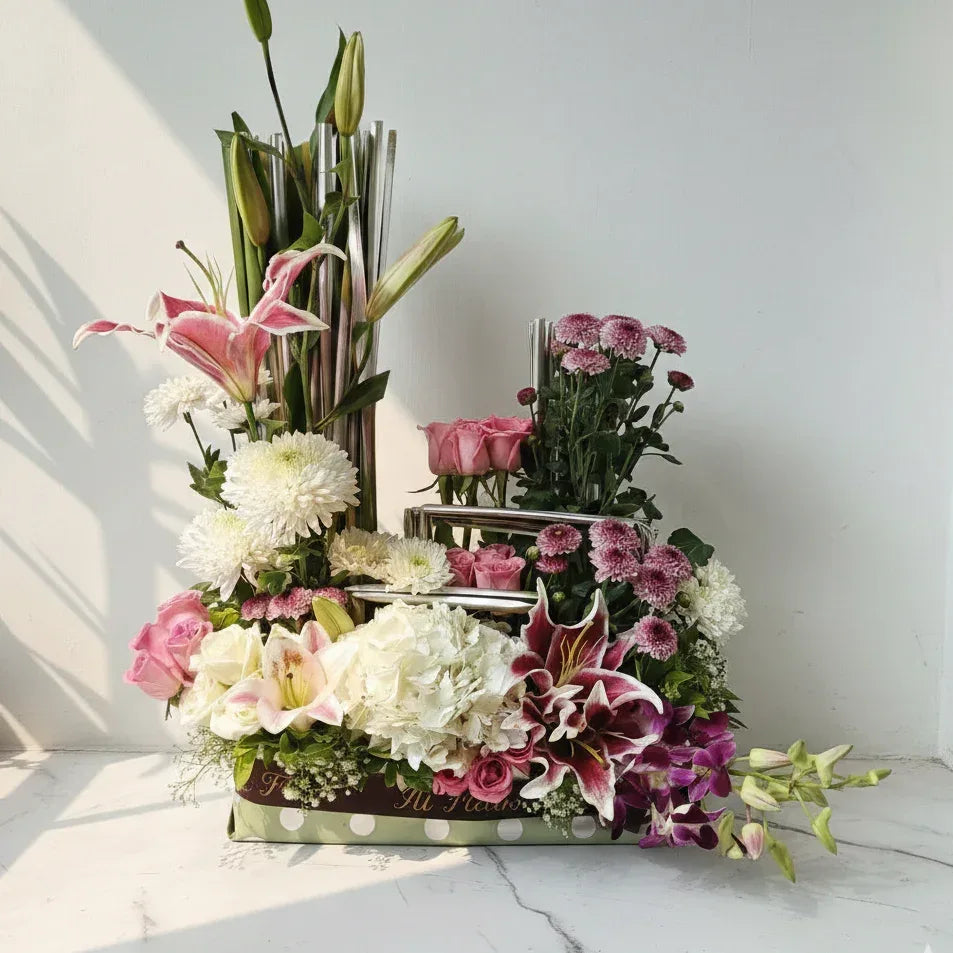 Lilies & Roses Bouquet with Hydrangea - atfleurs
