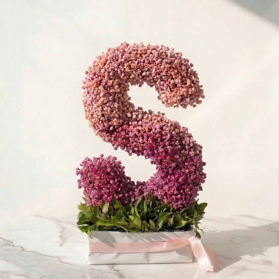 flower bouquet by Atfleurs | floral arrangement | Fancy Bouquet | letter Bouquet