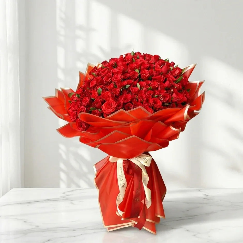 flower bouquet by Atfleurs | floral arrangement | Fancy Bouquet | Hand Bouquet | Red Roses