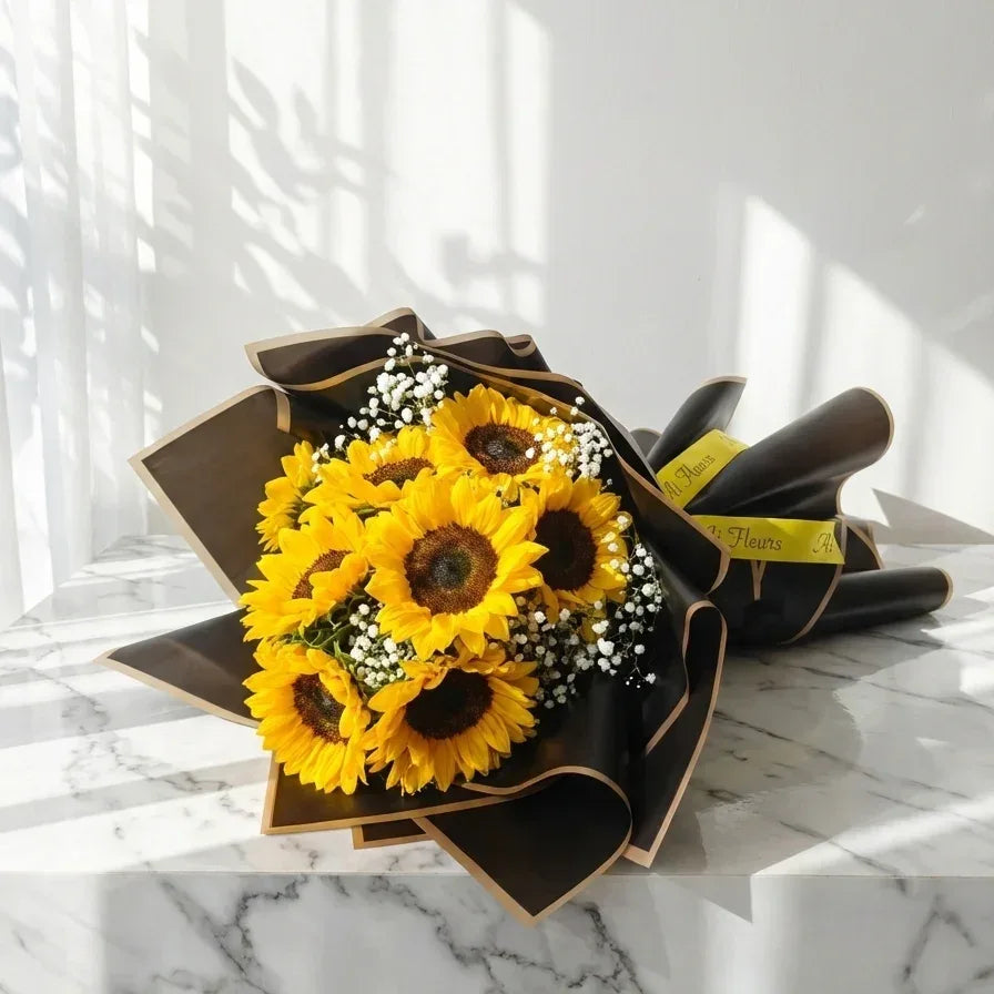 The Midnight Sun Bouquet - atfleurs