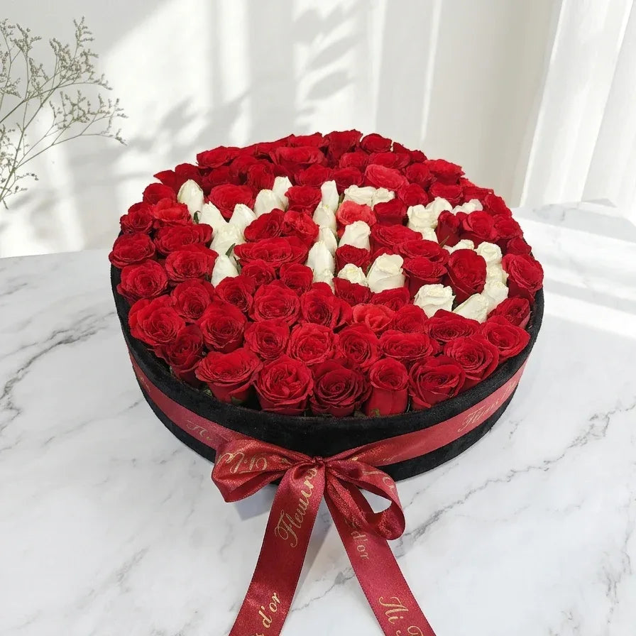 flower bouquet by Atfleurs | floral arrangement | Fancy Bouquet | Hand Bouquet | red roses 