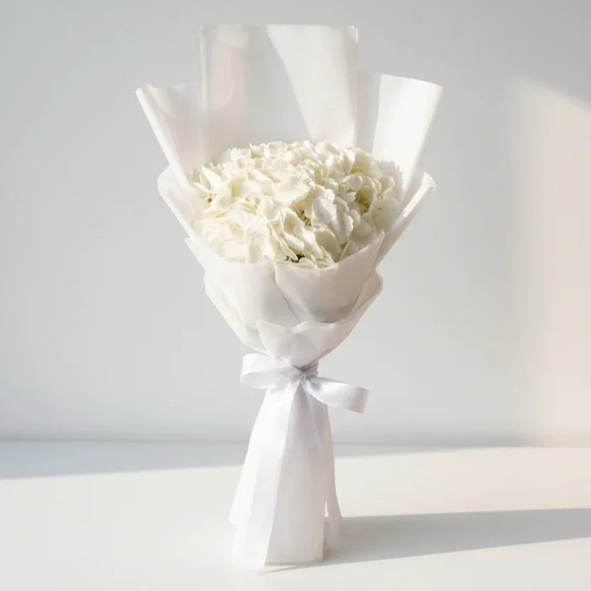 flower bouquet by Atfleurs | floral arrangement | White Roses | Fancy Bouquet