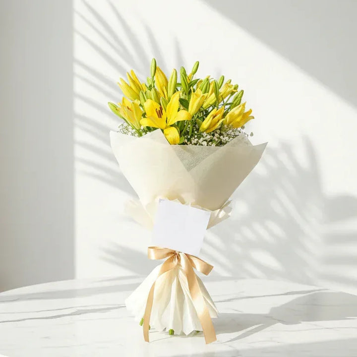 Yellow 6 Lilies steams Hand Bouquet - atfleurs