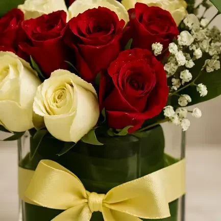 Red & White Rose Vase Arrangement - atfleurs
