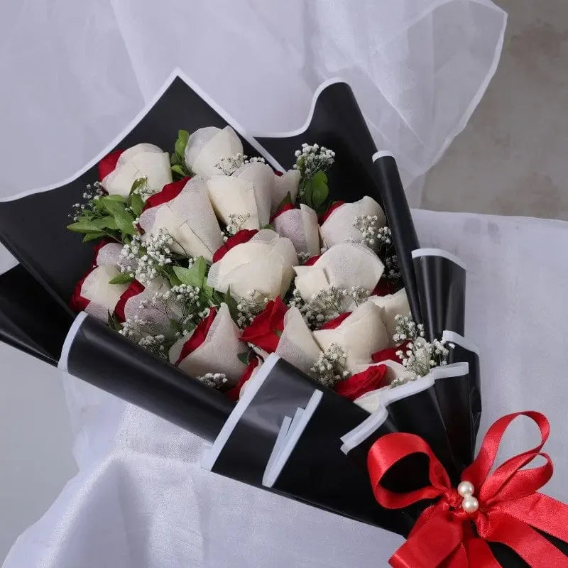 Roses Hand Bouquet in Elegant Packaging - atfleurs