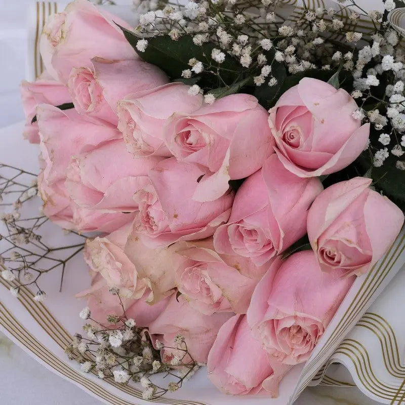 Bouquet of pink roses 