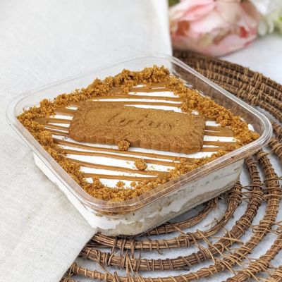 Eggless Lotus Biscoff Fresh Cream Cake