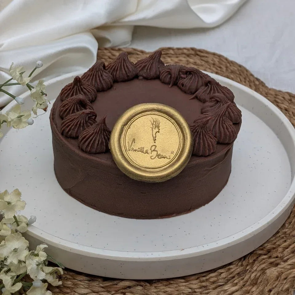 Eggless Milk Chocolate Cake - atfleurs