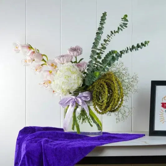 Hydrangea with Cymbidium Orchids Vase Arrangement - atfleurs