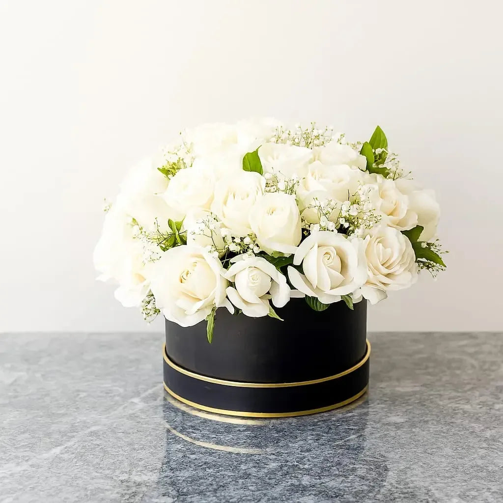White Rose Box with Gypso Fillers - atfleurs