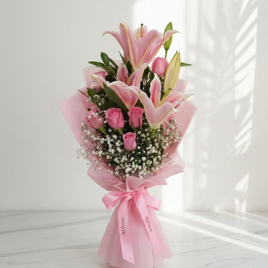 Lilies, roses & Gypsophila Hand Bouquet atfleurs