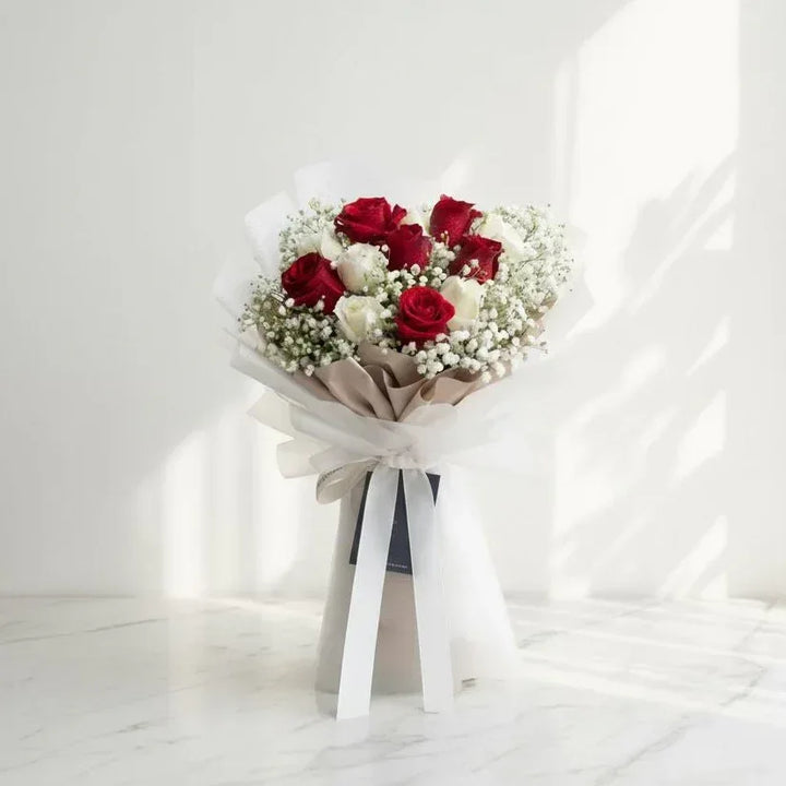 Red & White Rose Bouquet | Fresh Romantic Blooms - atfleurs