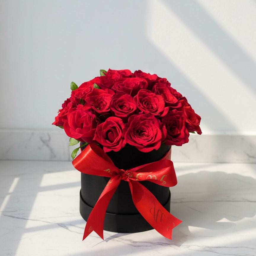 20 Red Roses in Elegant Round Box atfleurs