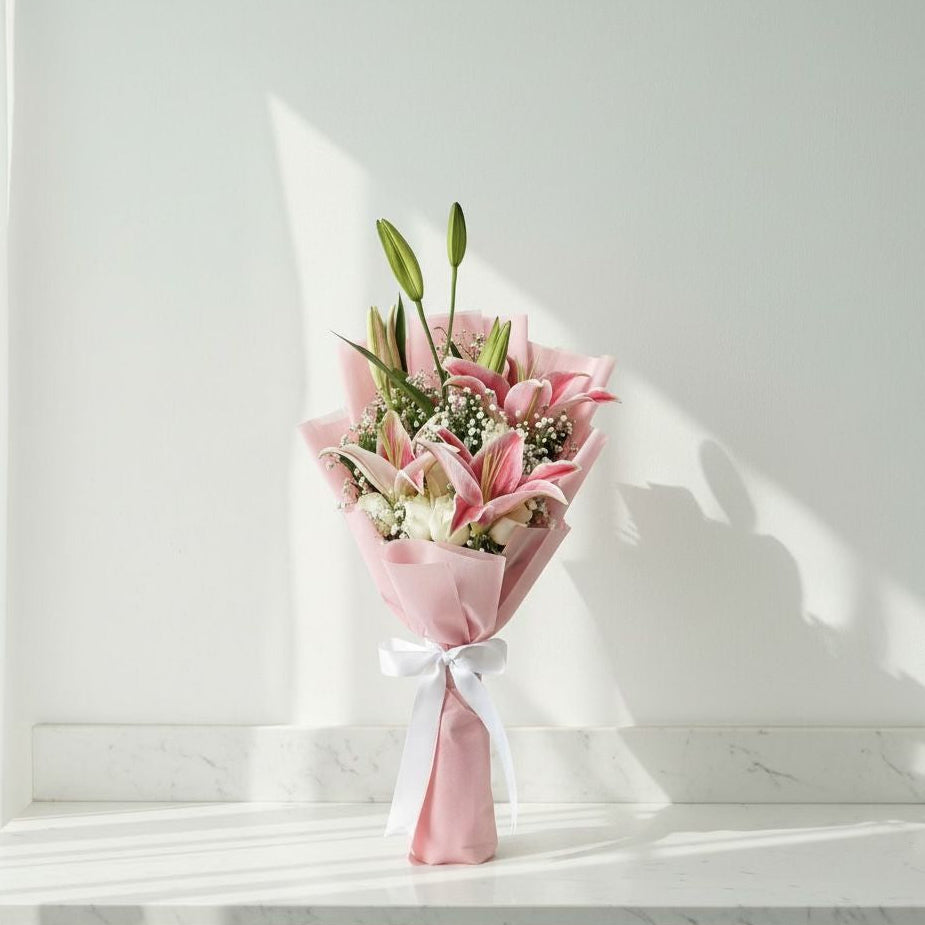 Lily Roses and Gypso Hand Bouquet atfleurs