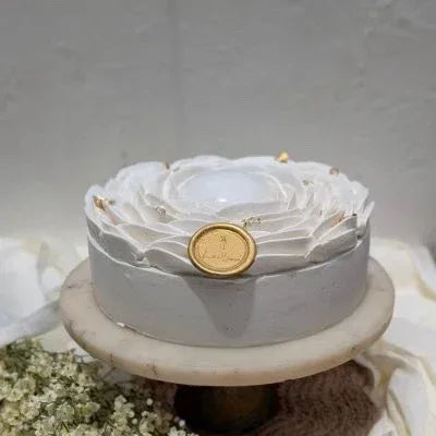 Eggless Fleur de Vanille Cake - atfleurs