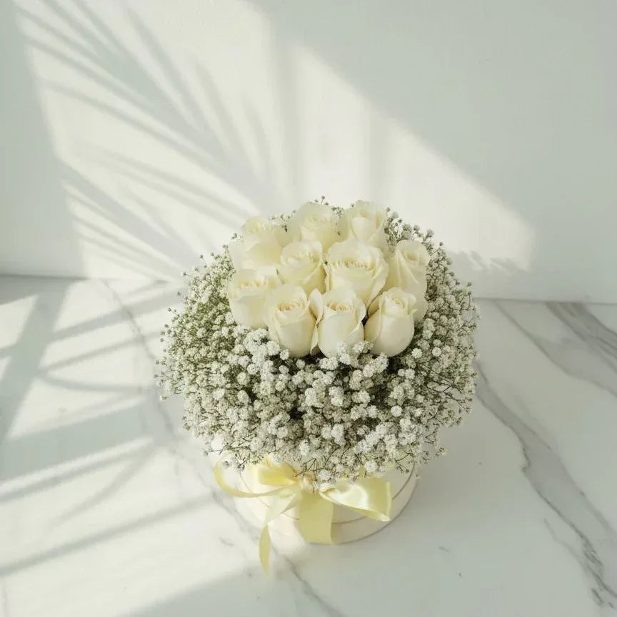 Roses & Gypso Box Arrangement - atfleurs