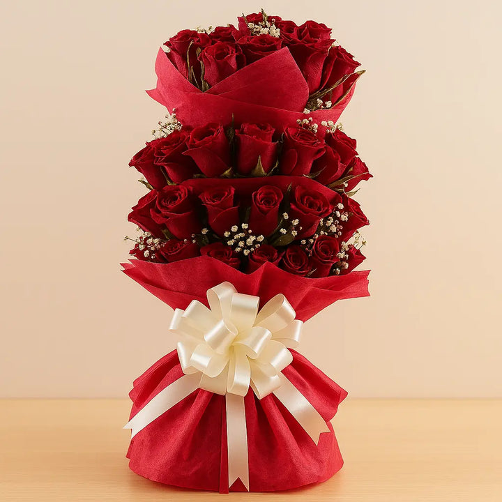 100 Red Roses Hand Bunch atfleurs